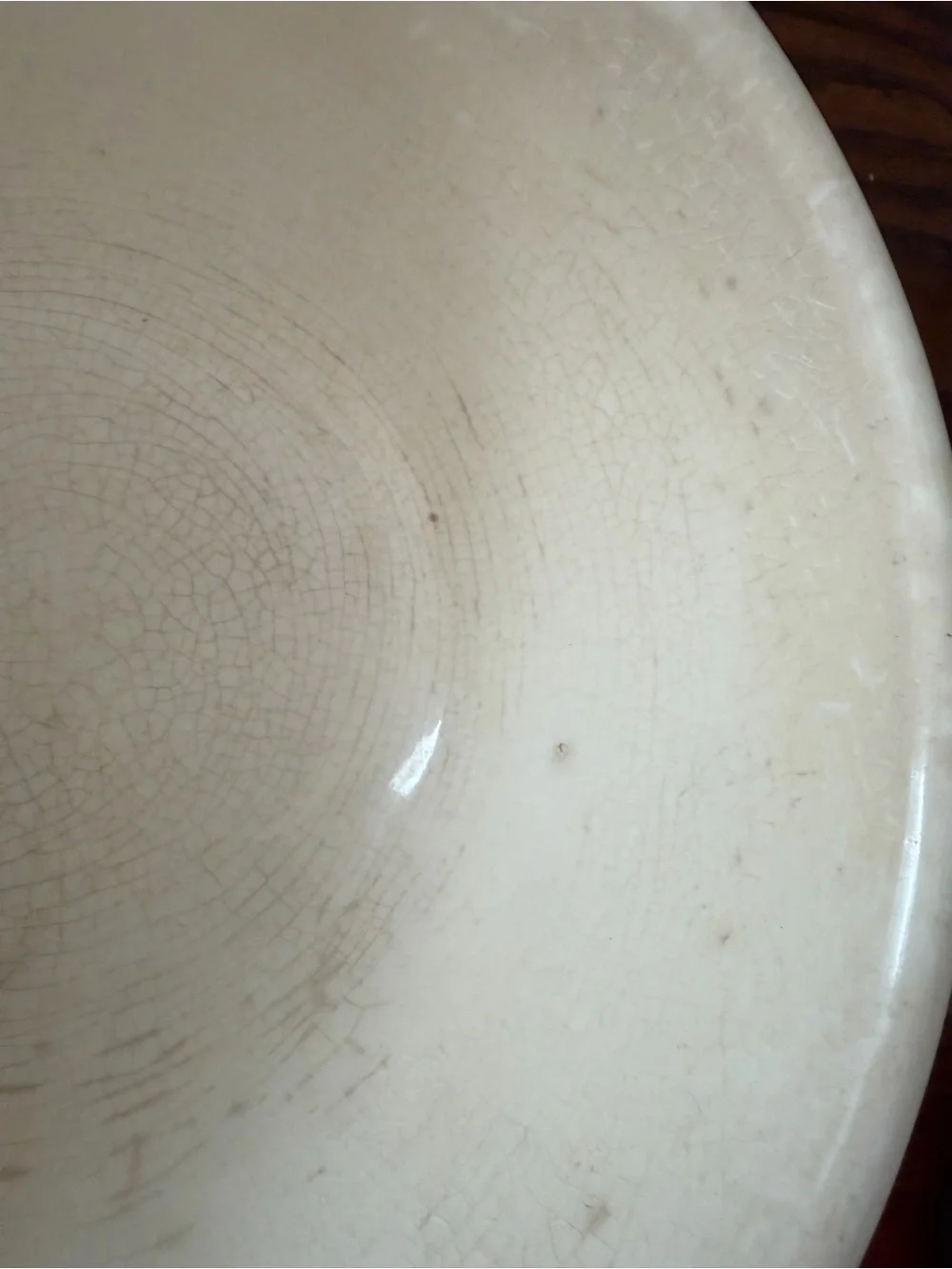 Vintage cream ribbed stoneware mixing bowl | antique farmhouse kitchen